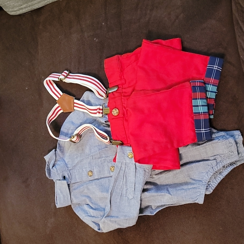 Crown & Ivy Infant 3 piece Set